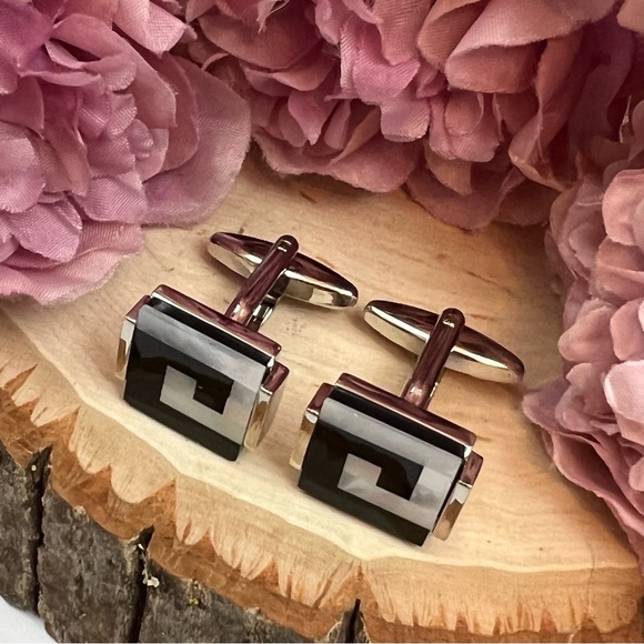 Retro Black Onyx and Mother of Pearl Spiral Cufflinks - Picture 6 of 15